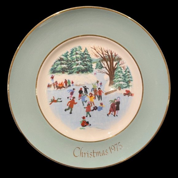 Vintage Avon Christmas Plate "Skaters on the Pond", by Enoch Wedgwood, England. - Picture 1 of 2